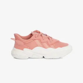 Adidas Originals | WMN'S OZWEEGO W  { WONDER CLAY/CORE WHITE