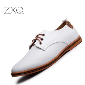 Hot Sale New oxford Casual shoes Men Fashion Men Leather Shoes Spring Autumn Men Flat Patent Leather Men Shoes